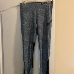Nike leggings